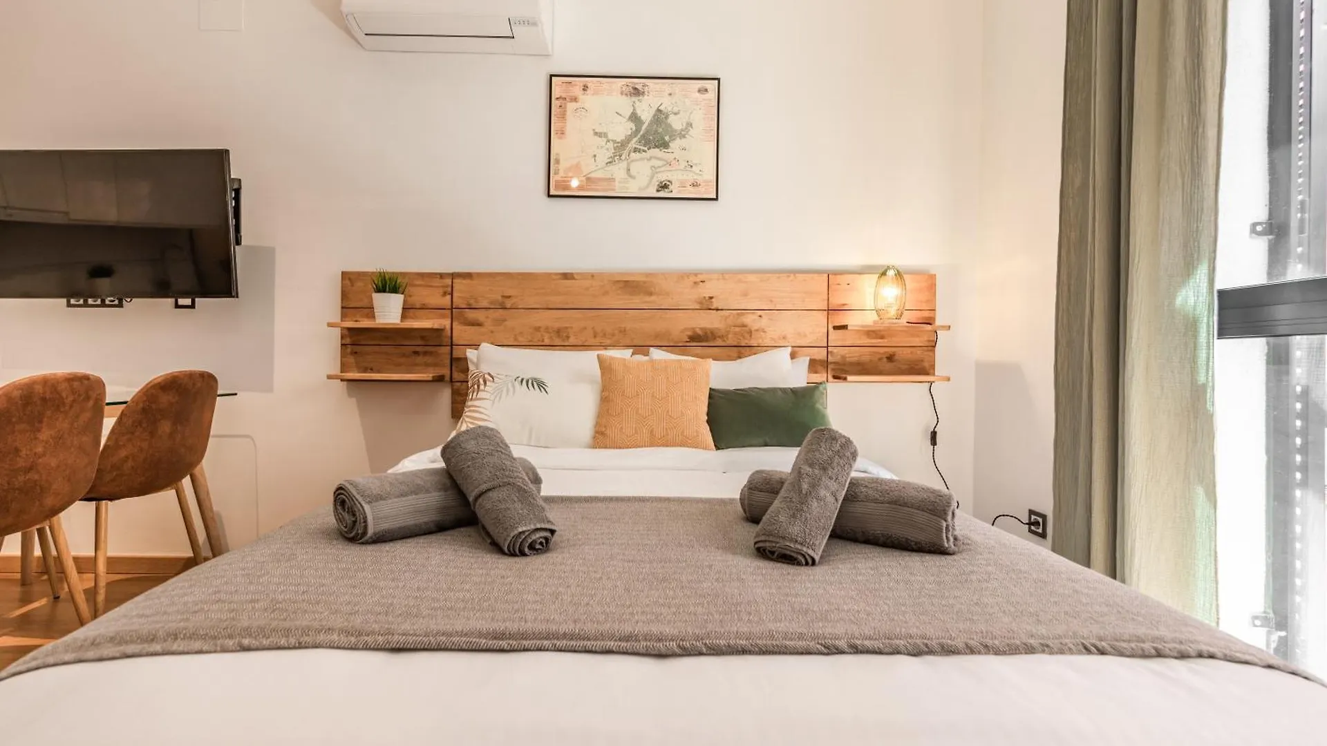 Industrial Studio In The City Center By Rems Málaga