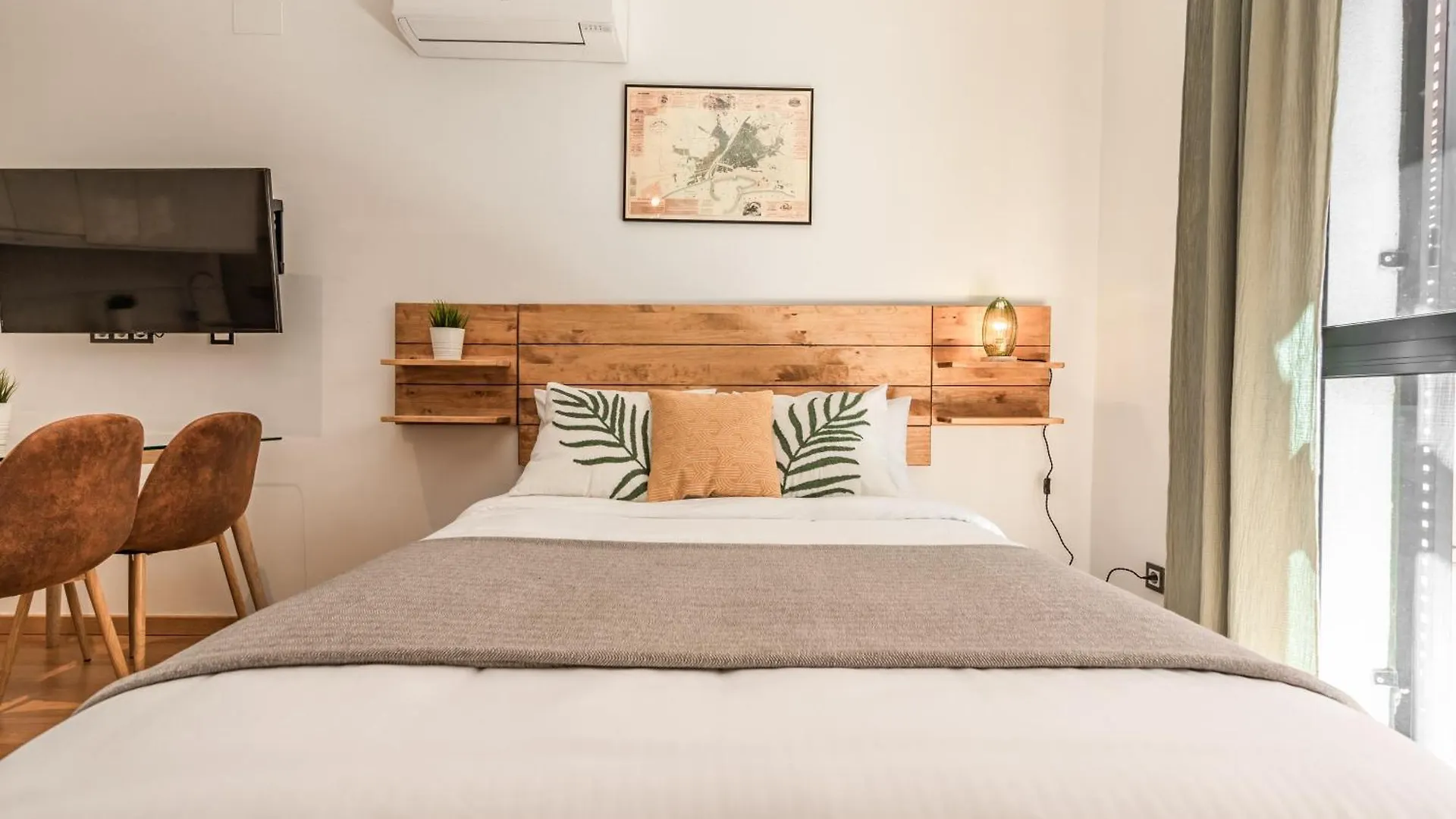 Industrial Studio In The City Center By Rems Málaga
